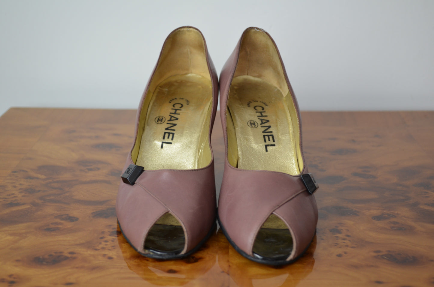 Tacones CHANEL punta abierta