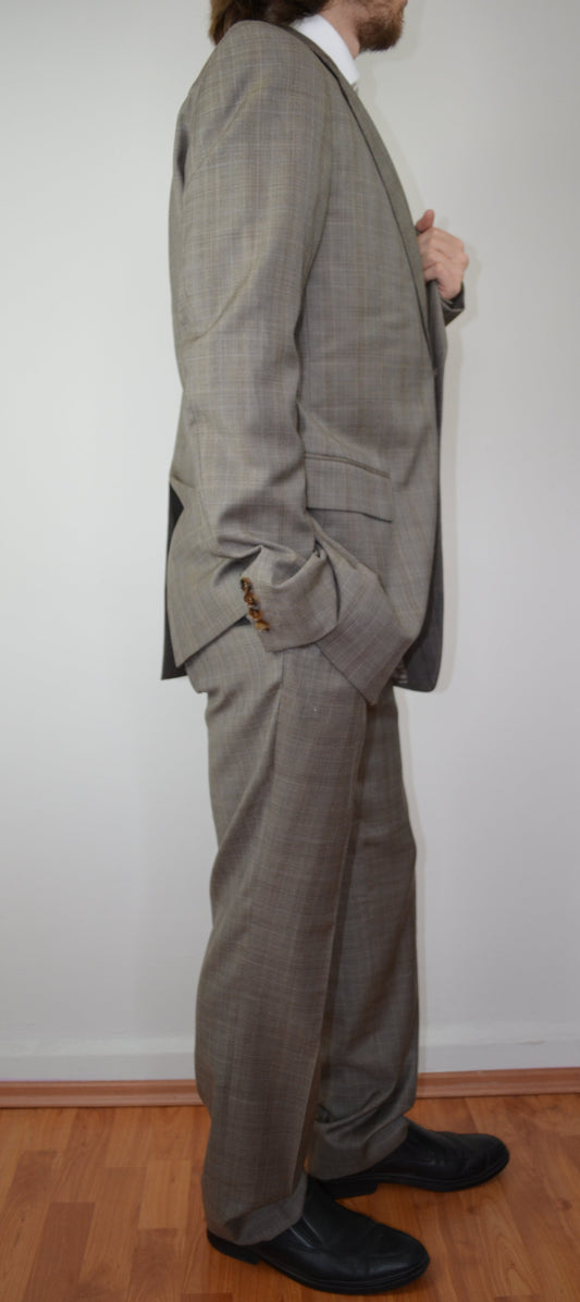 Traje GUCCI a cuadros