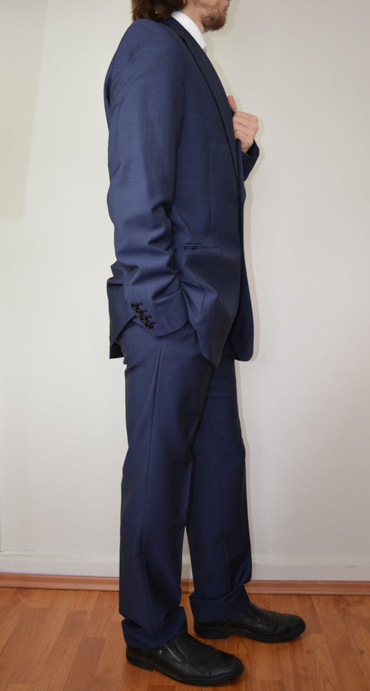 Traje REISS liso